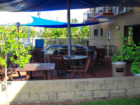 Kurrimine Beach Motel - Internet Find 1