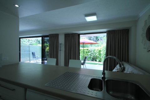 La Mer Holiday Apartments - Internet Find 0
