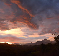 La Rochr Eco Retreat - Renee