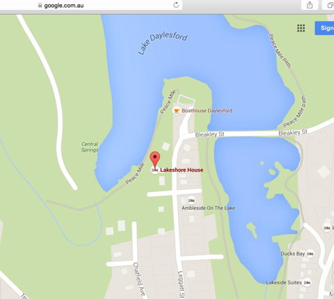 Lakeshore House, Daylesford - Swimm 1