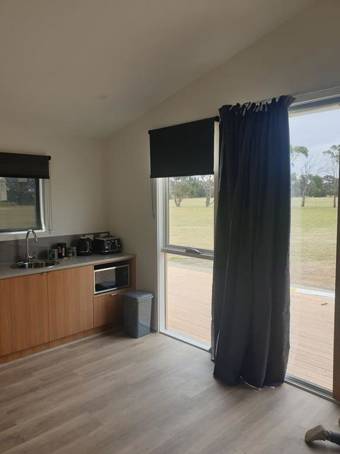 Lara Lodge - Renee 1