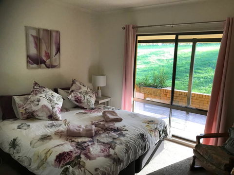 Laurel View Bed And Breakfast Retreat - Renee 2