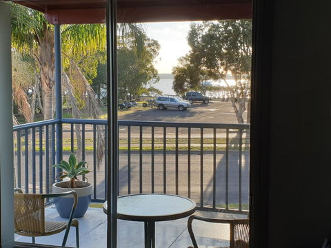 Lemon Tree Waterfront Apartments - Renee 2