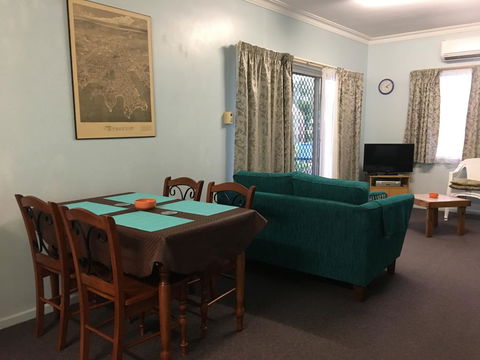 Lisianna Apartments - Internet Find 3