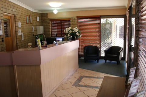 Macintyre Motor Inn - Renee 2