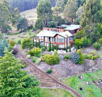 MAGICAL MOUNTAIN RETREAT - 20 mins to CBD and only 10 to MONA - Internet Find