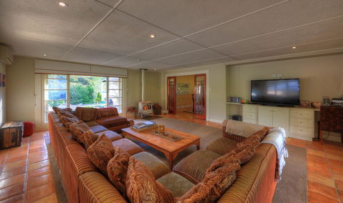 Maleny Homestead & Cottage - Internet Find 1