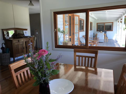 Mallow Cottage - Renee 3