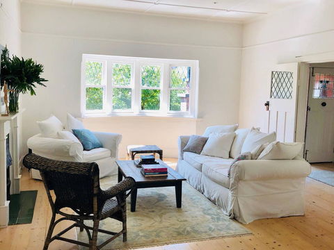 Malvern 3 Bedroom Delight - Renee 1