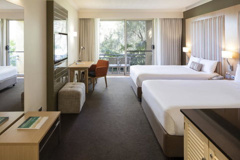 Mercure Gold Coast Resort - Renee 2