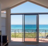 Meridian Beachside Apartments - Petrol Stations