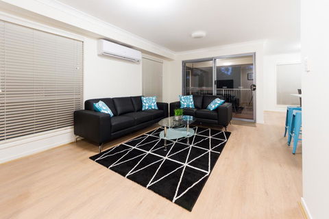 Modern Home Away From Home - Internet Find 3