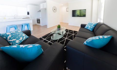Modern Home Away From Home - Internet Find 2