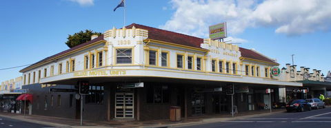 Monarch Motel - Renee 0