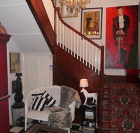 Montrose House - Internet Find