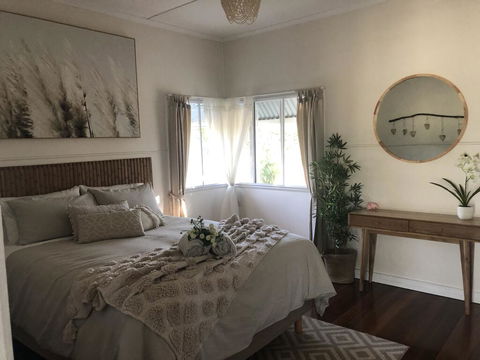 Moongalba Cottage - Renee 1