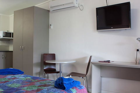 Motel Myall - Renee 1