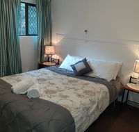 Murray Gardens Cottages  Motel - Renee