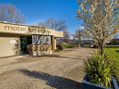 Myrtleford Motel On Alpine - Internet Find 1