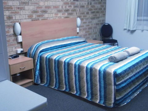 Nanango Fitzroy Motel - Renee 0