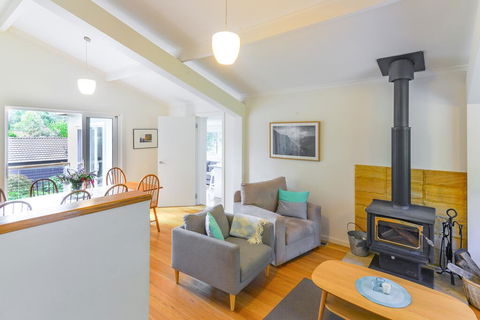 NATURE LOVERS DREAM // FIREPLACE //ACCESS TO HIKES - Swimm 1