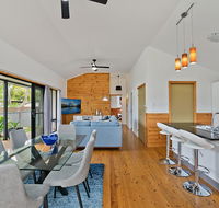 Newcastle Short Stay Apartments - Glebe Road Adamstown - Internet Find