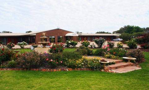 Newell Motor Inn Narrandera - Internet Find 1