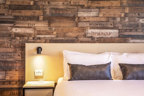 Nightcap At Westside Hotel - Internet Find 1
