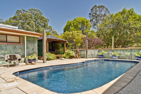Noosa Edge Nudist Retreat - Internet Find 0