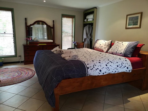 Noosa Edge Nudist Retreat - Internet Find 3