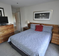 NORTH SYDNEY FULLY SELF CONTAINED MODERN 2 BED APARTMENT 16WAL - Renee