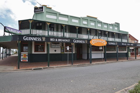 O'Dowds Hotel/Motel Rockhampton - Renee 0