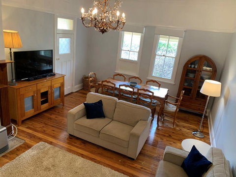 Oakwood Cottage - Renee 2