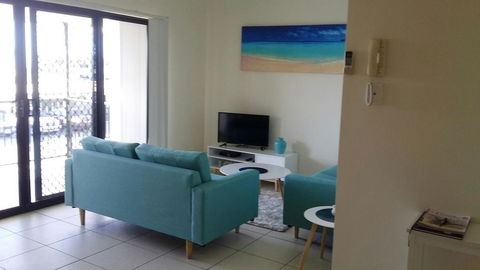 Ocean Breeze Apartments - Internet Find 0