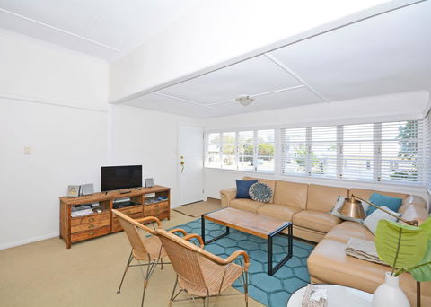 Ocean Breeze Hervey Bay - Internet Find 2