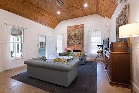 Orchards At Spring Vale Farm - Renee 3