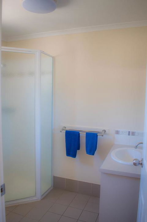 Outback Oasis Caravan Park - Renee 3