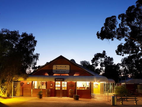 Outback Pioneer Hotel - Internet Find 0