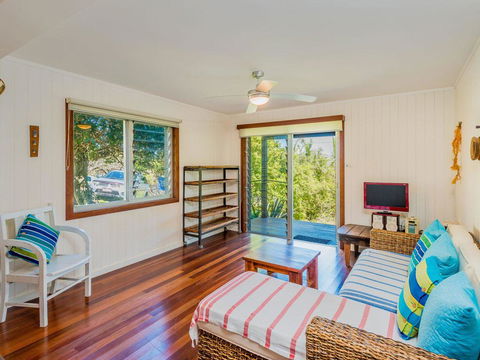 Pacifica 2 - Opposite The Beach At Brooms Head - Renee 3