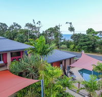 Pandanus Holiday Apartments - Petrol Stations