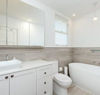 PANORAMIC HARBOUR VIEWS - Internet Find