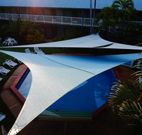 Paraway Motel - Renee