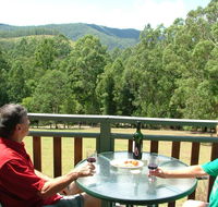 Peacehaven Country Cottages  Farmstay - Renee