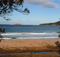 Pebbly Beach Shacks - Swimm
