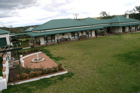 Pepper Tree Ridge B&B - Renee 0