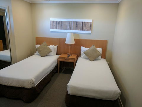 Pier Resort - Internet Find 3