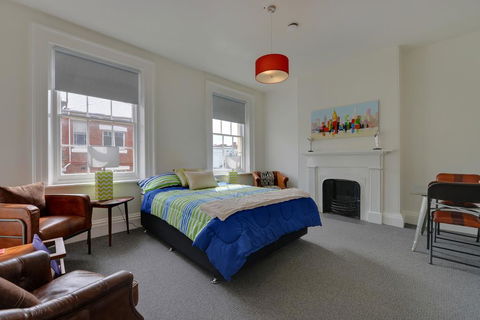 Portsea Place - Internet Find 2