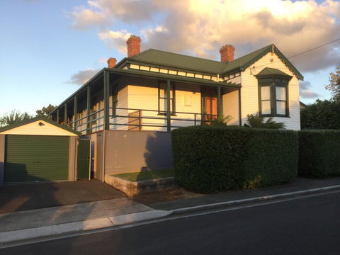 Pump Jack B&B - Renee 0