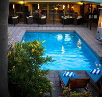 Quality Inn Dubbo International - Petrol Stations