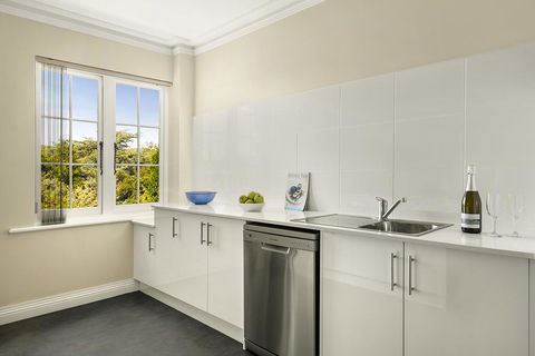 Quest Trinity House - Renee 3